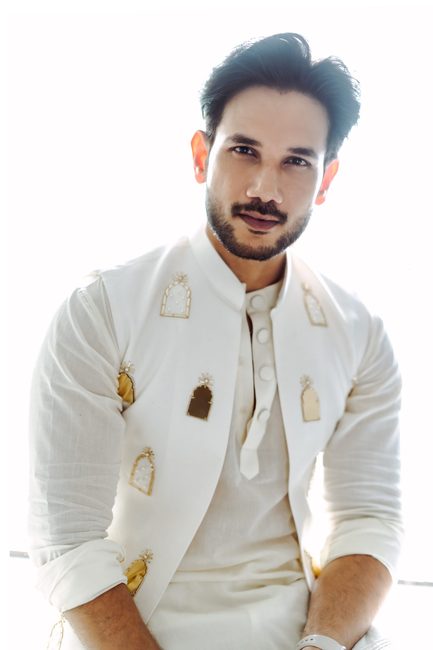 Amitt Singh look 1-08