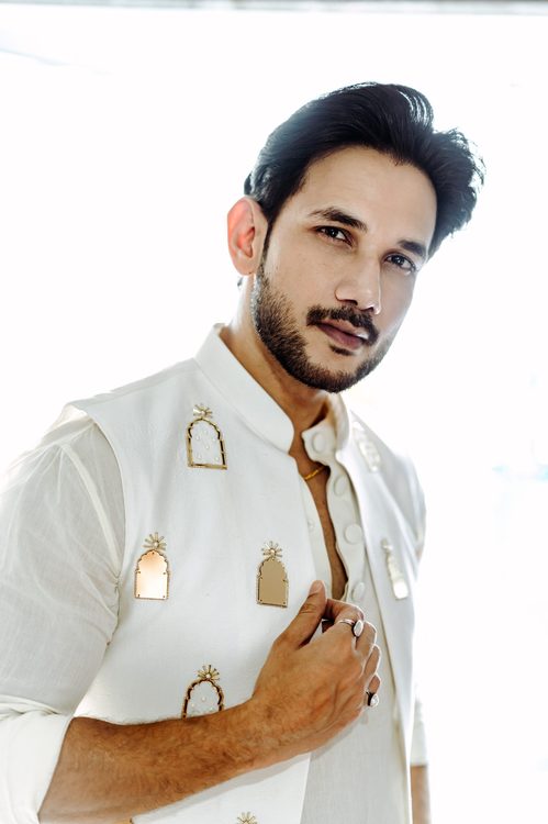 Amitt Singh look 1-19